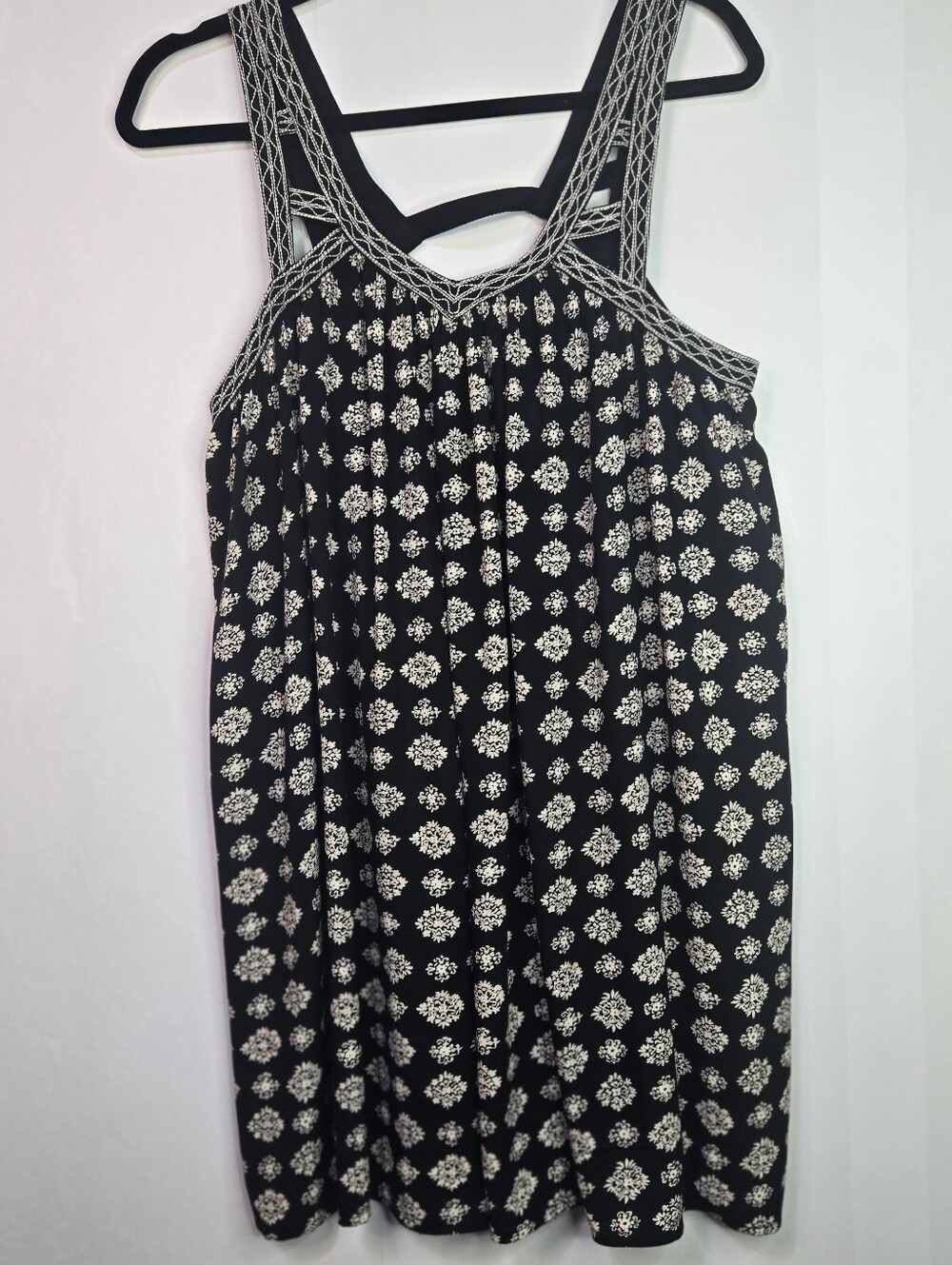 American Eagle Size M B&W strappy Sleeveless Printed Tunic Top/Dress